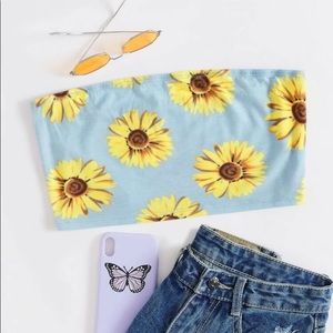Adorable new in bag daisy tube top